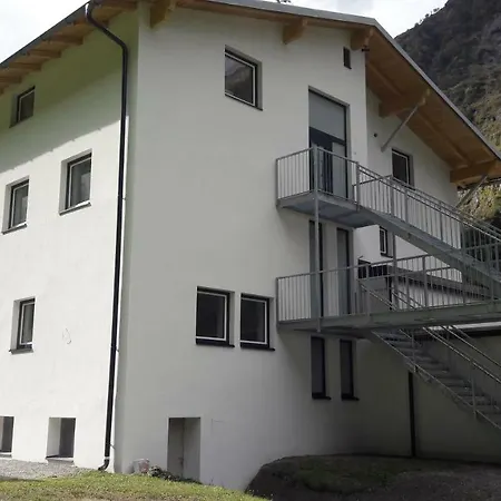 Dobler - S'darhuam St. Leonhard im Pitztal