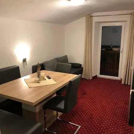 Dobler - S'darhuam アパート